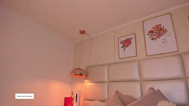 Aily Yozuko online show from October 7, 2025, 2:42 am