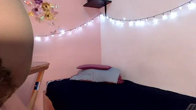 nicollejordan1 online show from August 1, 2026, 9:30 am