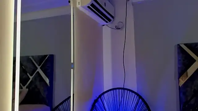 Snapshot of sienna_marie chatting on February 24, 2025, 8:36 pm sienna marie online show from February 24, 2025, 8:36 pm