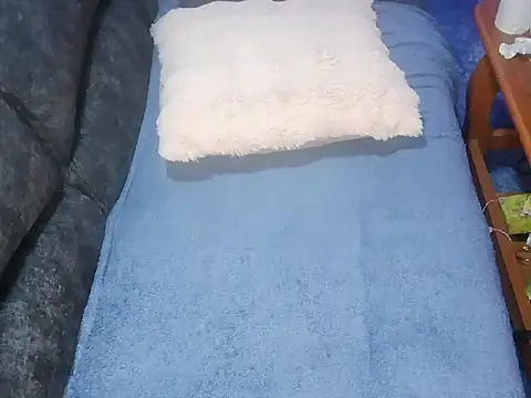 Snapshot of petitev chatting on October 10, 2025, 4:33 am petitev online show from October 10, 2025, 4:33 am