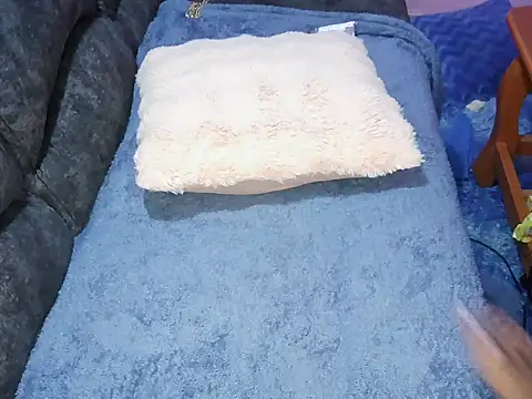 Snapshot of petitev chatting on October 20, 2025, 4:24 am petitev online show from October 20, 2025, 4:24 am