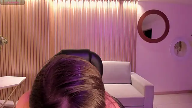 Snapshot of DonnaStonne chatting on October 5, 2025, 4:22 am DonnaStonne online show from October 5, 2025, 4:22 am