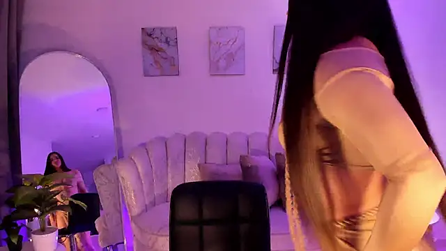 DonnaStonne online show from March 28, 2026, 11:15 pm