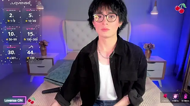 cherryy boy online show from October 12, 2025, 6:40 pm