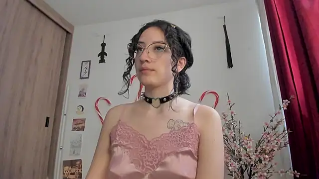 Tanya WorldBondage online show from December 23, 2024, 1:35 pm