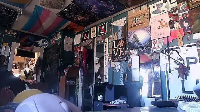 Snapshot of Esteem369 chatting on September 18, 2025, 3:58 pm Esteem369 online show from September 18, 2025, 3:58 pm