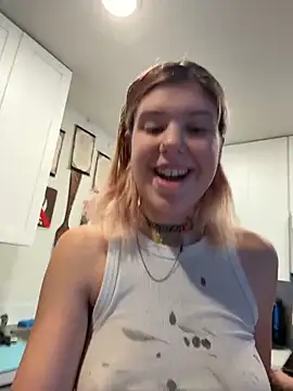 Snapshot of Esteem369 chatting on October 22, 2025, 4:07 pm Esteem369 online show from October 22, 2025, 4:07 pm