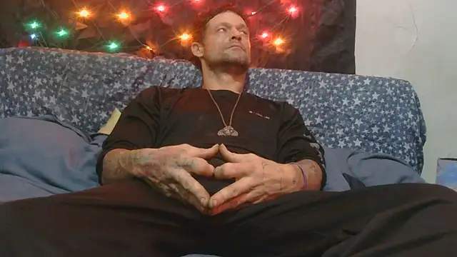 Snapshot of SoloMan2023 chatting on September 11, 2025, 4:23 am SoloMan2023 online show from September 11, 2025, 4:23 am