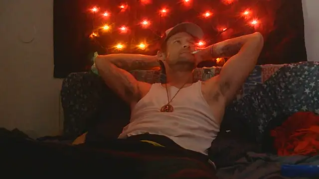 Snapshot of SoloMan2023 chatting on September 18, 2025, 11:51 pm SoloMan2023 online show from September 18, 2025, 11:51 pm