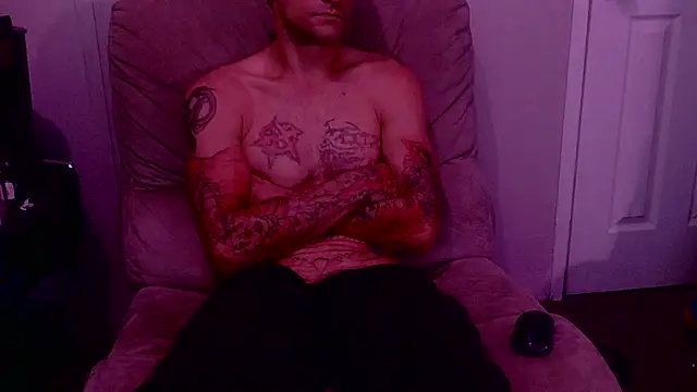 Snapshot of SoloMan2023 chatting on October 1, 2025, 3:01 am SoloMan2023 online show from October 1, 2025, 3:01 am