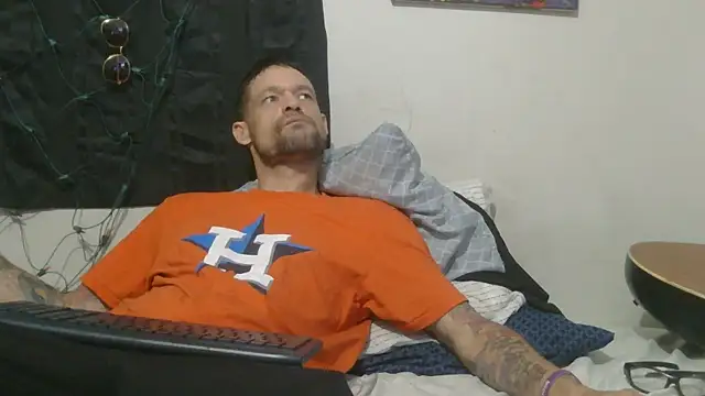 Snapshot of SoloMan2023 chatting on October 29, 2025, 12:46 am SoloMan2023 online show from October 29, 2025, 12:46 am