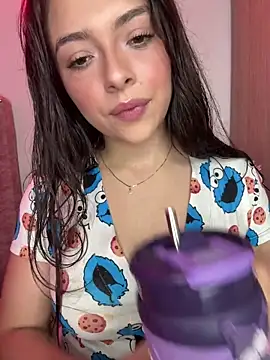 YovngBaby online show from March 10, 2026, 4:50 am