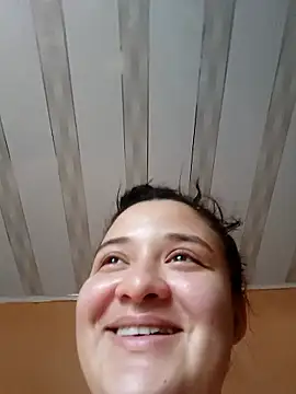 Liancy online show from February 12, 2026, 9:21 pm