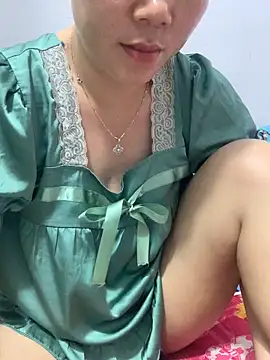 Snapshot of Baby-bigtits chatting on September 28, 2025, 12:32 pm Baby-bigtits online show from September 28, 2025, 12:32 pm