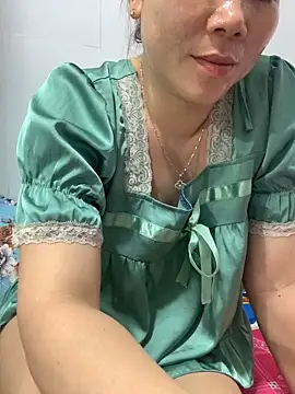 Snapshot of Baby-bigtits chatting on October 2, 2025, 11:39 am Baby-bigtits online show from October 2, 2025, 11:39 am