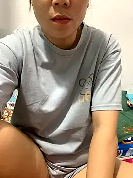 Snapshot of Baby-bigtits chatting on October 5, 2025, 12:09 am Baby-bigtits online show from October 5, 2025, 12:09 am