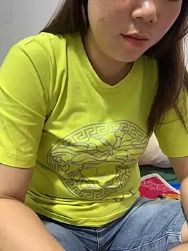 Snapshot of Baby-bigtits chatting on October 16, 2025, 2:07 pm Baby-bigtits online show from October 16, 2025, 2:07 pm