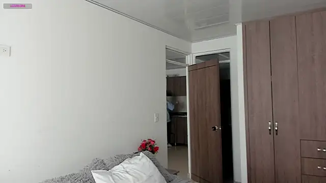 Im coco online show from February 6, 2025, 2:37 pm