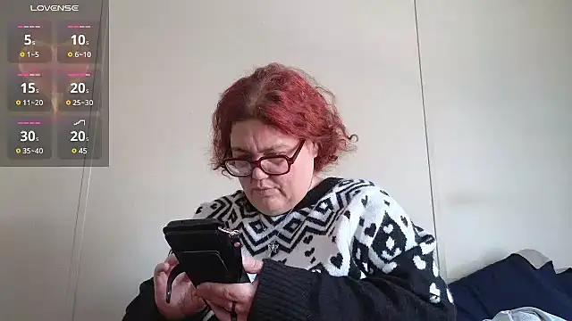 Snapshot of EmberCum chatting on January 7, 2025, 3:12 pm EmberCum online show from January 7, 2025, 3:12 pm