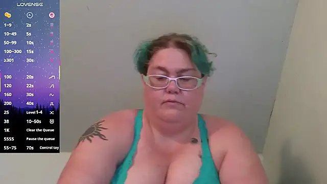 Snapshot of EmberCum chatting on October 2, 2025, 9:55 pm EmberCum online show from October 2, 2025, 9:55 pm