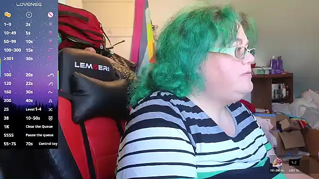 Snapshot of EmberCum chatting on October 17, 2025, 4:09 pm EmberCum online show from October 17, 2025, 4:09 pm