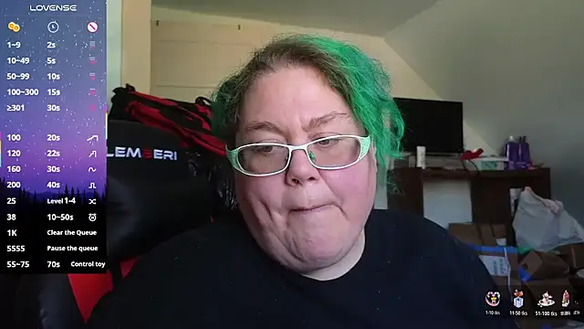 Snapshot of EmberCum chatting on October 20, 2025, 5:13 pm EmberCum online show from October 20, 2025, 5:13 pm