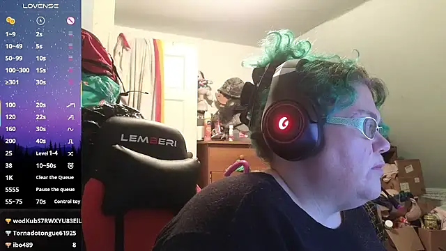 Snapshot of EmberCum chatting on October 29, 2025, 12:24 am EmberCum online show from October 29, 2025, 12:24 am