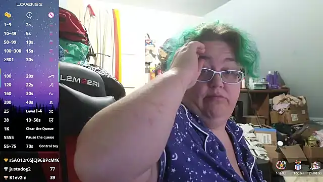 Snapshot of EmberCum chatting on October 31, 2025, 7:31 am EmberCum online show from October 31, 2025, 7:31 am