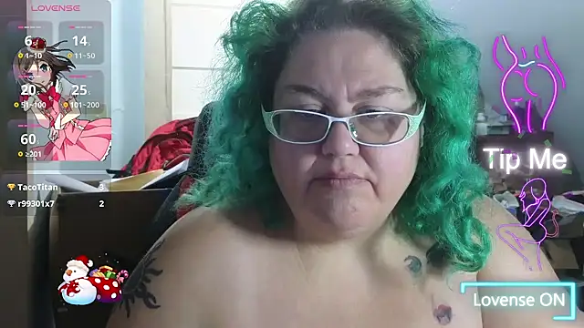 Snapshot of EmberCum chatting on November 3, 2025, 11:11 am EmberCum online show from November 3, 2025, 11:11 am