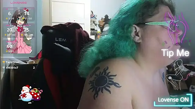 Snapshot of EmberCum chatting on November 4, 2025, 8:57 am EmberCum online show from November 4, 2025, 8:57 am