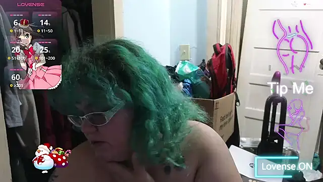 Snapshot of EmberCum chatting on November 21, 2025, 10:14 am EmberCum online show from November 21, 2025, 10:14 am