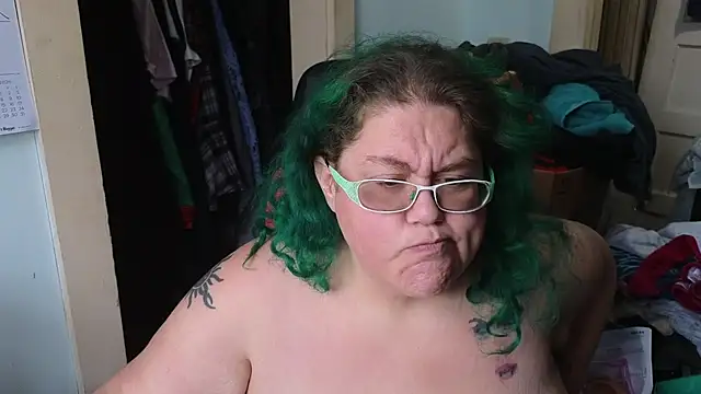 EmberCum online show from December 22, 2025, 4:48 pm