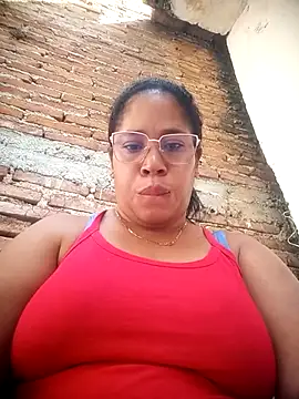 Snapshot of Arleth_Mars chatting on November 17, 2025, 8:03 pm Arleth Mars online show from November 17, 2025, 8:03 pm