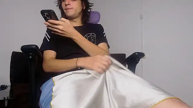 alex connorr online show from June 9, 2026, 1:06 am