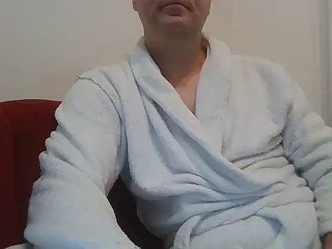 Snapshot of fikoivos chatting on February 8, 2026, 12:41 pm fikoivos online show from February 8, 2026, 12:41 pm