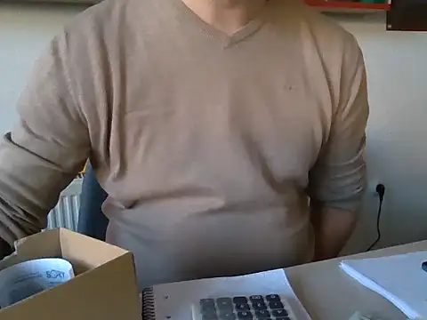 Snapshot of fikoivos chatting on March 6, 2026, 3:41 pm fikoivos online show from March 6, 2026, 3:41 pm