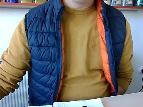 Snapshot of fikoivos chatting on March 7, 2026, 10:56 am fikoivos online show from March 7, 2026, 10:56 am