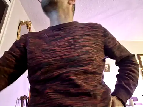 Snapshot of bibananaman chatting on December 9, 2024, 2:34 am bibananaman online show from December 9, 2024, 2:34 am