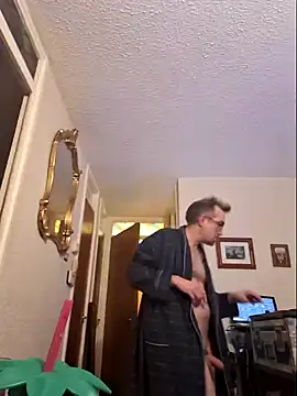 Snapshot of bibananaman chatting on January 13, 2025, 10:56 pm bibananaman online show from January 13, 2025, 10:56 pm