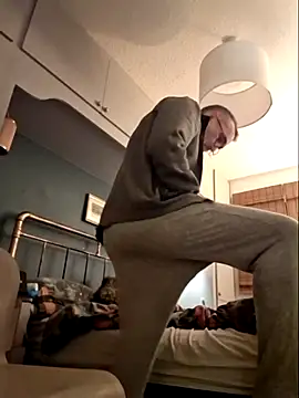 Snapshot of bibananaman chatting on October 15, 2025, 10:43 pm bibananaman online show from October 15, 2025, 10:43 pm