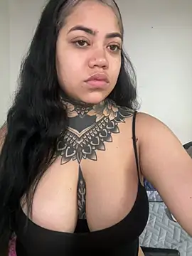 Snapshot of aliensexy chatting on January 17, 2026, 7:06 pm aliensexy online show from January 17, 2026, 7:06 pm