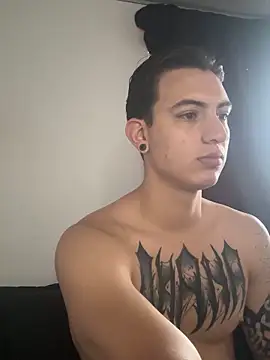 Snapshot of aliensexy chatting on March 1, 2026, 5:48 pm aliensexy online show from March 1, 2026, 5:48 pm