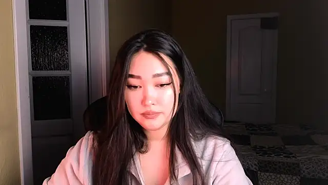 Snapshot of Erica_Wayne chatting on January 5, 2025, 9:48 am Erica Wayne online show from January 5, 2025, 9:48 am