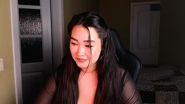 Snapshot of Erica_Wayne chatting on January 12, 2025, 6:05 pm Erica Wayne online show from January 12, 2025, 6:05 pm