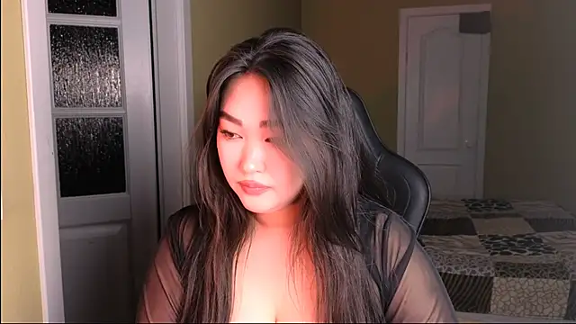 Snapshot of Erica_Wayne chatting on January 29, 2025, 12:56 pm Erica Wayne online show from January 29, 2025, 12:56 pm