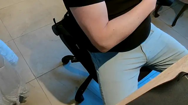 slzypvtpig online show from February 8, 2026, 12:14 am