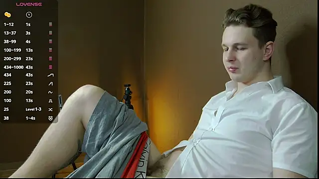 Snapshot of charlie_smiley chatting on December 2, 2024, 11:18 pm charlie smiley online show from December 2, 2024, 11:18 pm