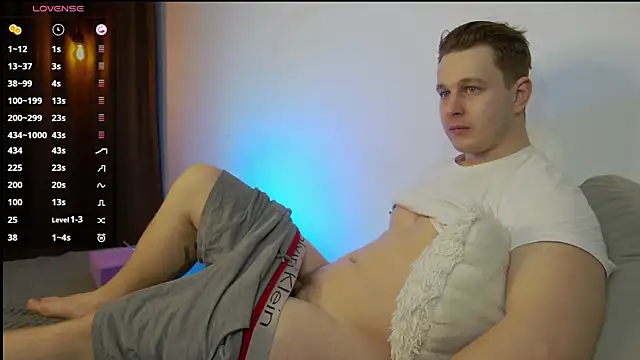 Snapshot of charlie_smiley chatting on February 20, 2025, 4:50 am charlie smiley online show from February 20, 2025, 4:50 am