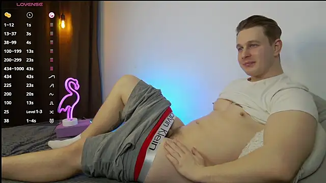 Snapshot of charlie_smiley chatting on March 1, 2025, 5:20 am charlie smiley online show from March 1, 2025, 5:20 am