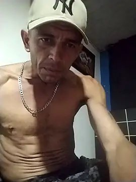 luiseduardomarta online show from March 23, 2026, 2:59 am